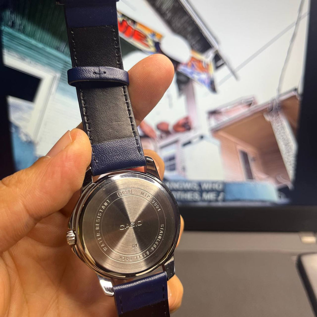 Casio – bleu en acier inoxydable