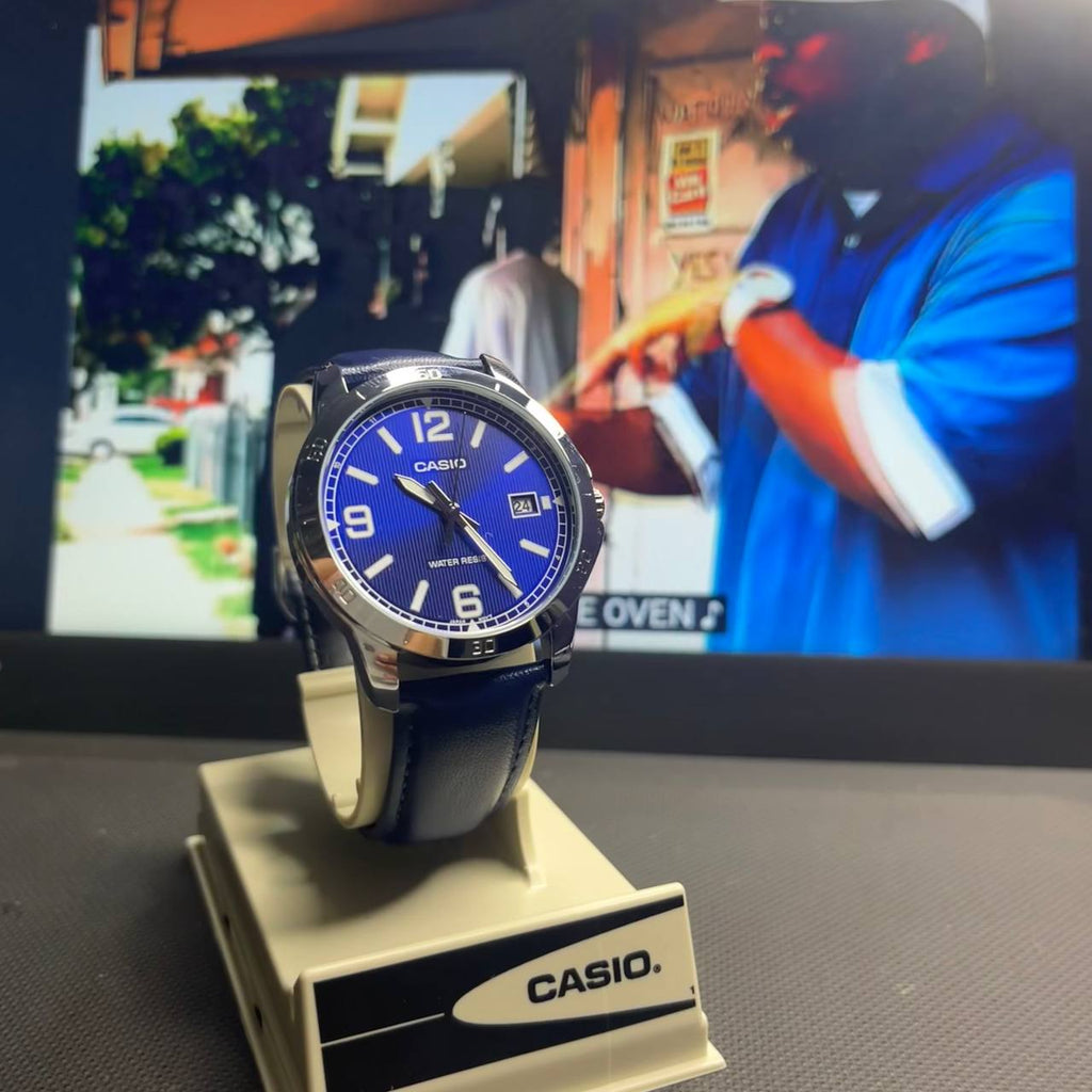Casio – bleu en acier inoxydable