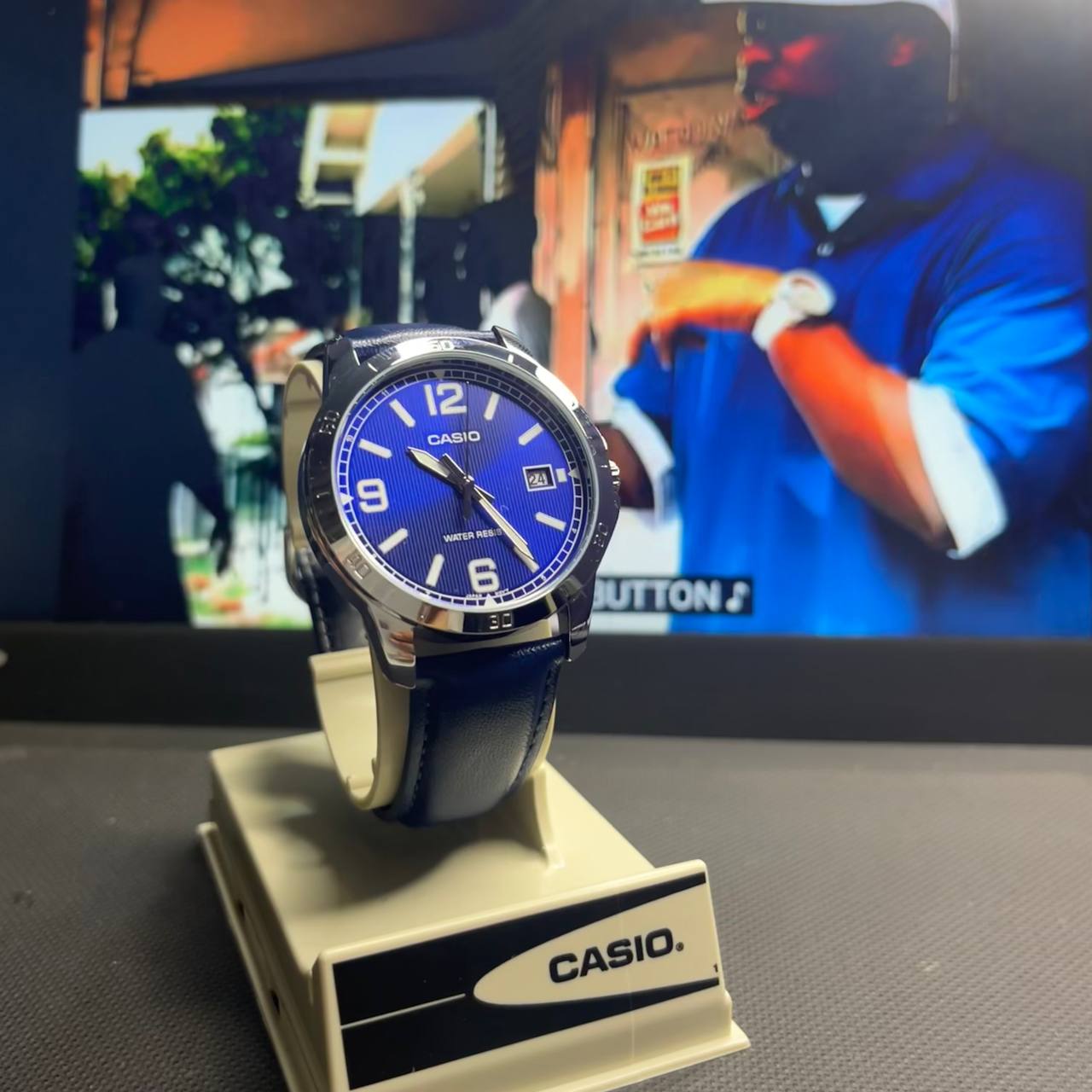 Casio – bleu en acier inoxydable