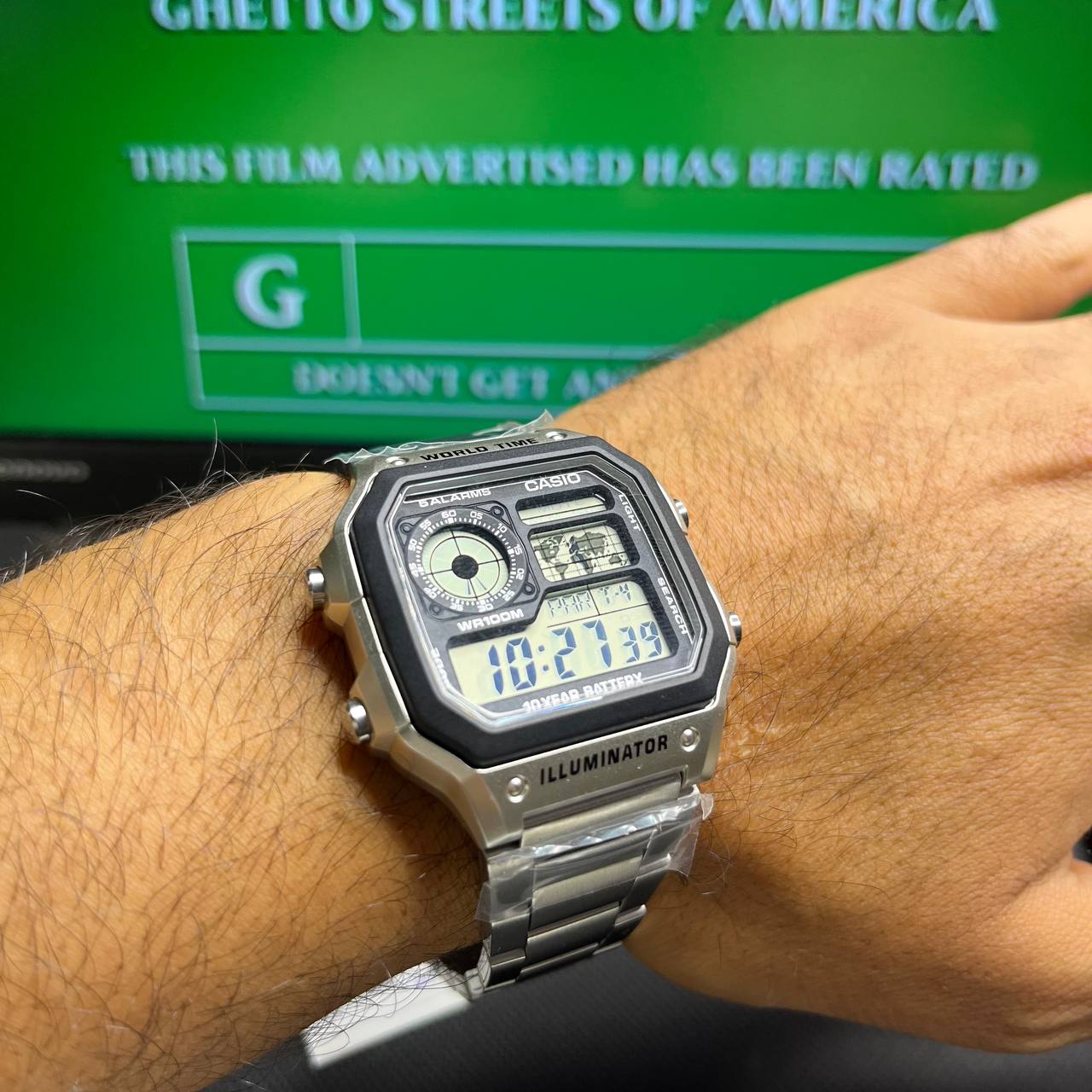 Montre Casio en silver water resistance